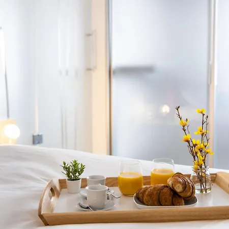 Apartment Bocconi's Nest - Close To Duomo With Terrace Milan