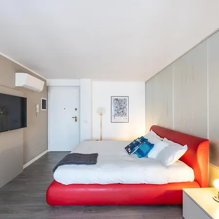 Bocconi's Nest - Close To Duomo With Terrace Apartamento