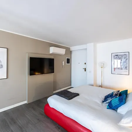 Bocconi's Nest - Close To Duomo With Terrace * Milan