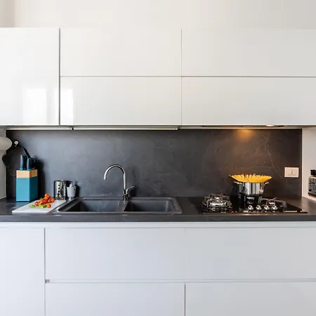 Bocconi's Nest - Close To Duomo With Terrace Milan