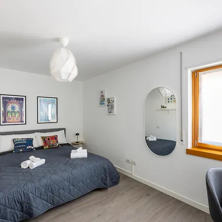 Apartment Bocconi's Nest - Close To Duomo With Terrace Milan